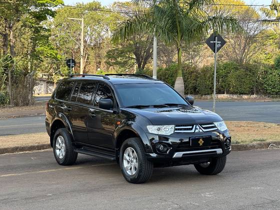 MITSUBISHI PAJERO 3.2 4X4 16V TURBO INTERCOOLER DIESEL 4P AUTOMÁTICO MITSUBISHI PAJERO 3.2 4X4 16V TURBO INTERCOOLER DIESEL 4P AUTOMÁTICO